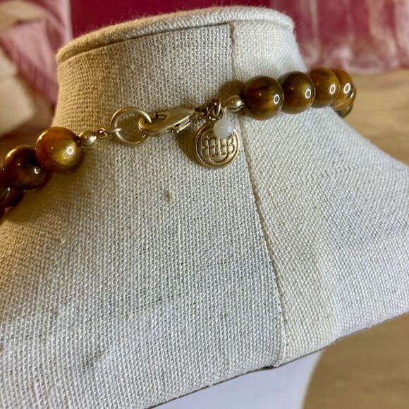 0115 Dana Buchman Acrylic Tiger's Eye Graduated Bead Necklace w/Pave Bands - Picture 4 of 7